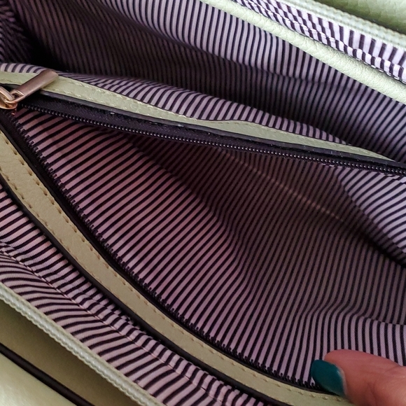 SUGU Mint Green Handbag - Picture 7 of 12